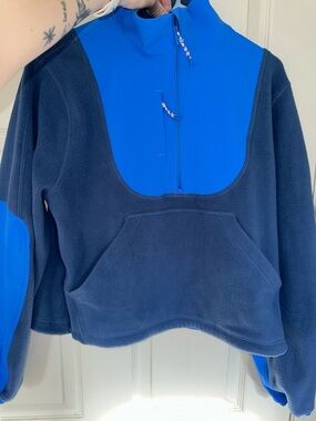 GUC 8 lululemon pitch blue pipe dream blue hiking fleece pullover
